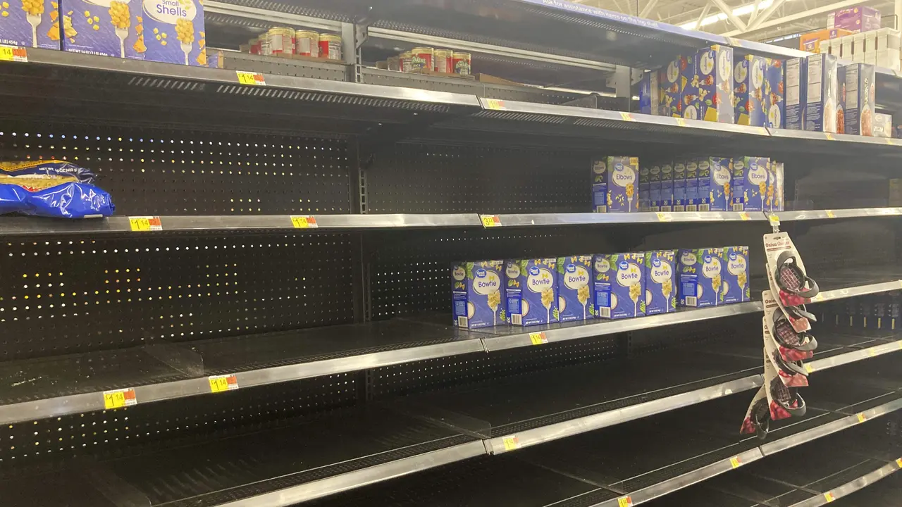 Penampakan Rak Kosong di Supermarket AS