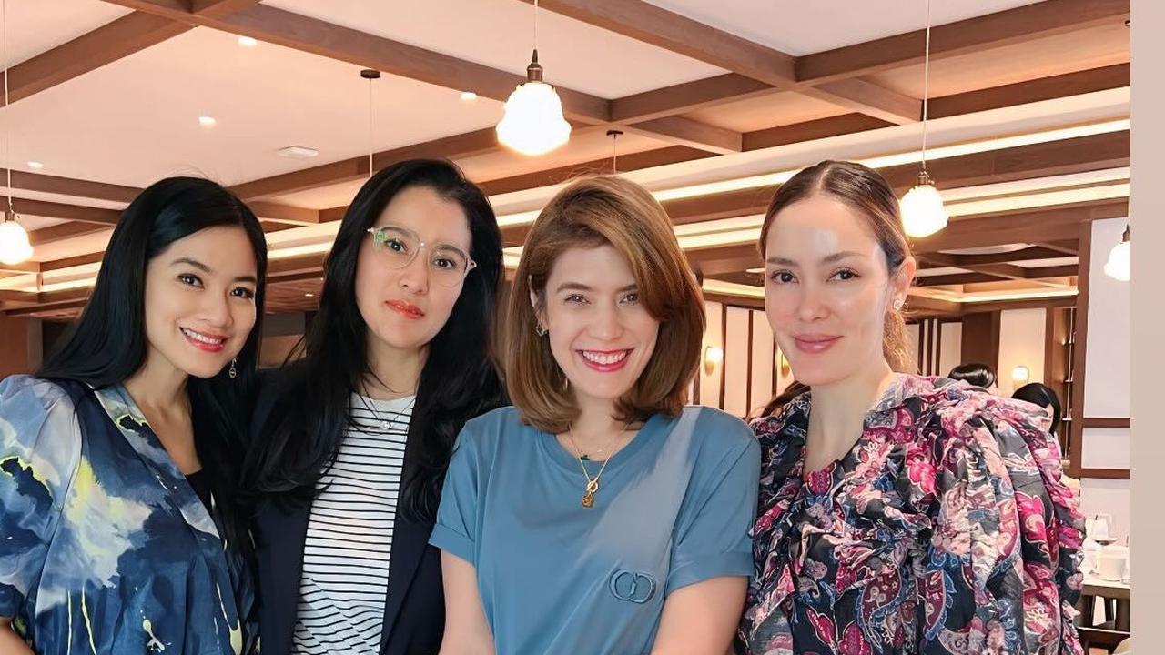 7 Potret Titi Kamal, Marcella Zalianty, Carrisa Puti dan Cathy Sharon yang Tetap Cantik dan Awet Muda di Usia 40 Tahun
