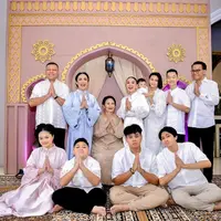 Krisdayanti dan keluarga rayakan Lebaran (Instagram/krisdayantilemaos)