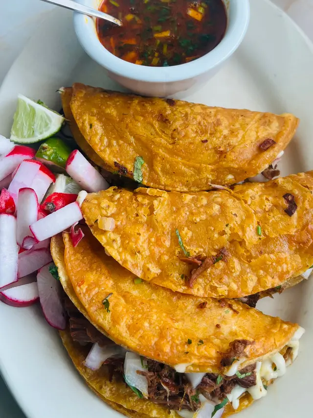Celupkan Taco ke Kuah sebelum Disantap