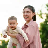 12 Tipe Ibu saat Mengasuh Anak Versi Zodiak./Copyright depositphotos.com/geargodz