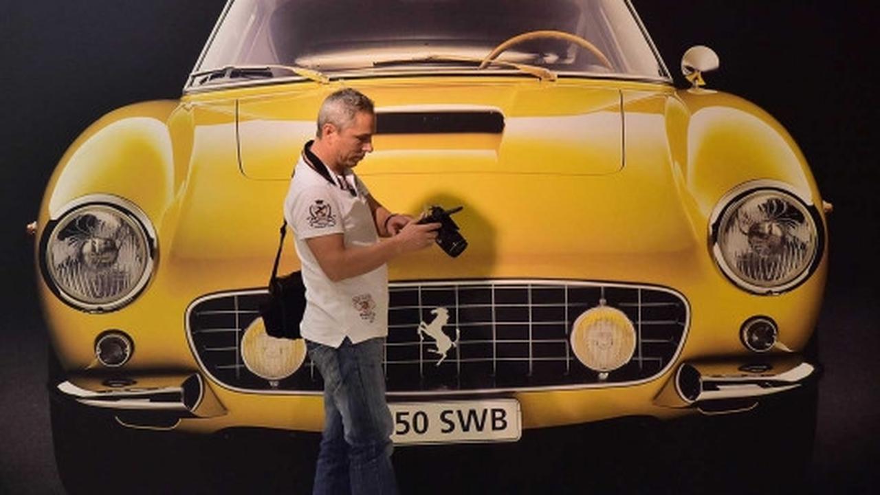 Berkunjung ke pameran mobil-mobil super di Museum Ferrari Italia