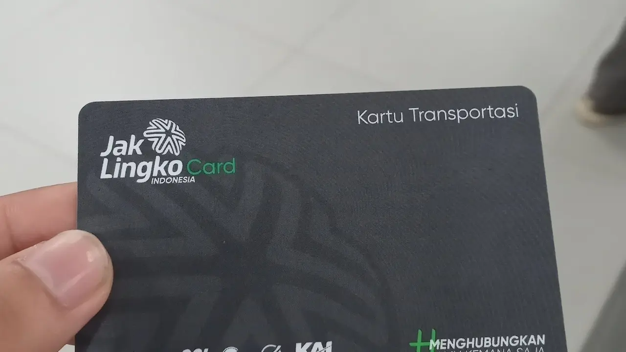 Pemerintah akan segera meluncurkan aplikasi JakLingko sebagai salah satu aplikasi untuk akses transportasi terintegrasi di wilayah Jabodetabek.