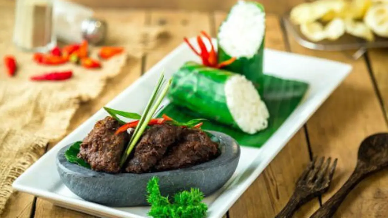 Rendang Minang Mercure Jakarta Cikini/Instagram.