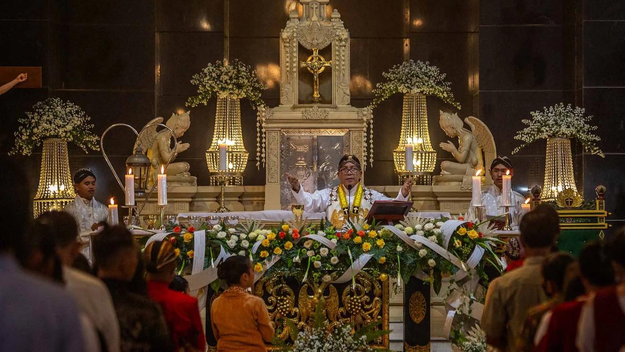 FOTO: Khidmat Perayaan Natal dalam Balutan Tradisi Jawa di Ganjuran Yogyakarta