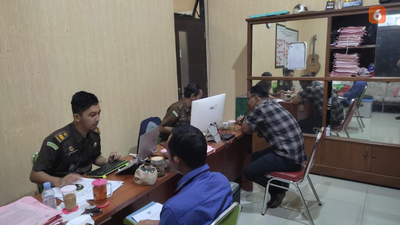 Korupsi oleh Kades Karanganyar