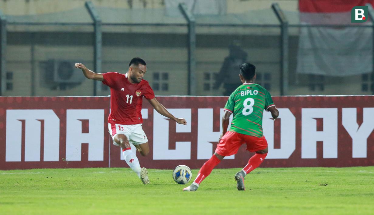 <p>Saddil juga nyaris memberikan assist untuk Stefano Lilipaly pada babak kedua. Sayangnya, bola hasil tandukan Lilipaly masih bisa ditepis oleh kiper Bangladesh, Anisur Rahman. (Bola.com/M Iqbal Ichsan)</p>