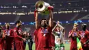 Mohamed Salah juga mampu membawa Liverpool sebagai klub Liga Inggris tersukses di Liga Champions usai menjuarai ajang tersebut pada musim 2018/2019. Runner Up Piala Afrika 2021 tersebut juga mampu mencetak gol kemanangan untuk The Reds saat menghadapi Tottenham di partai final. (AFP/Javier Soriano)