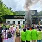 Aksi demonstrasi mahasiswa di depan kampus Universitas Muhammadiyah Manado, Kamis (13/7/2023), sempat diwarnai kericuhan.