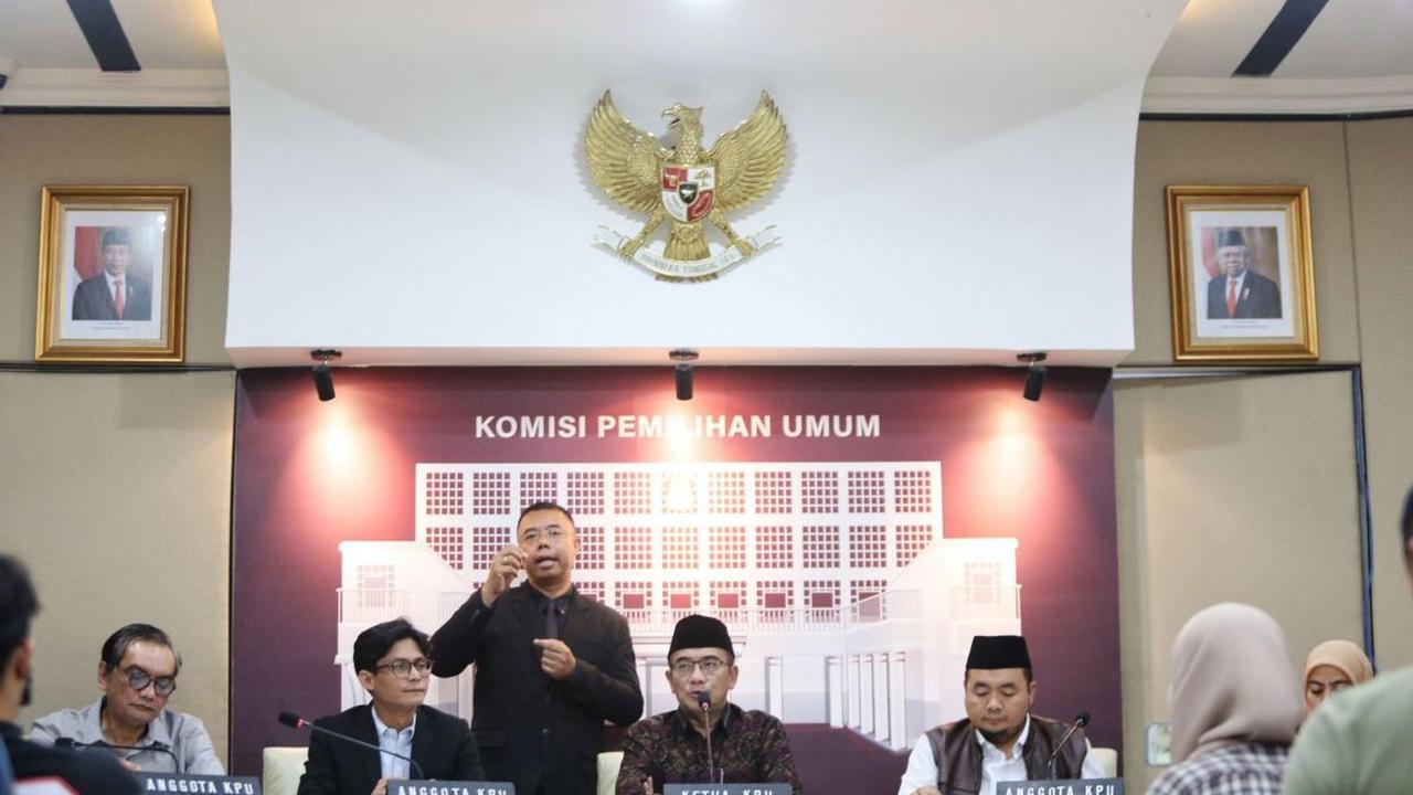 KPU akan melakukan langkah meneruskan ke DKPP terkait menonaktifkan tujuh PPLN tersebut.