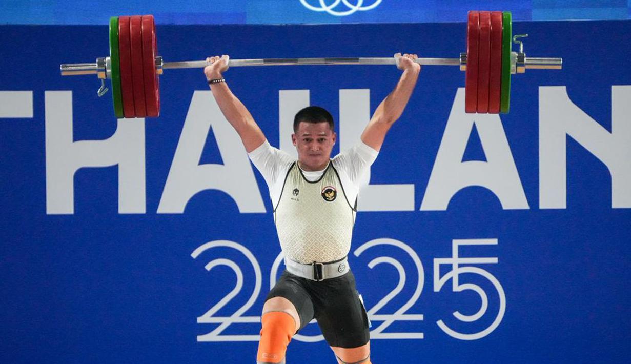 Peraih medali emas Olimpiade 2024 Paris, Rizki Juniansyah kembali meraih kepingan emas dari ajang SEA Games 2025 Thailand. (Dok Kemenpora RI)