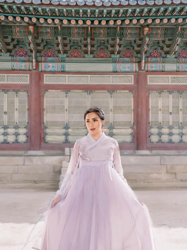 Jessica Iskandar tampil cantik dengan Hanok Korea [instagram/inijedar]