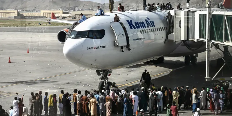 Begini Suasana Kacau di Bandara Afghanistan