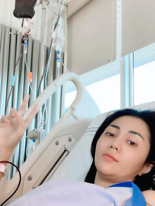 Sempat Heboh Prank Bunuh Diri, Ini 6 Potret Terbaru Aida Saskia Usai Jalani Operasi