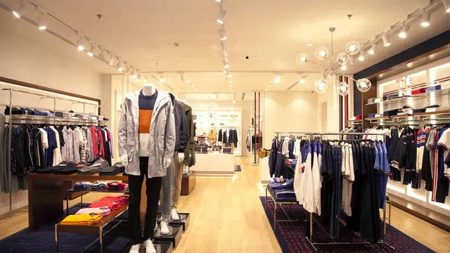 Koleksi Kolaborasi Gigi Hadid dan Tommy Hilfiger Hadir di Indonesia