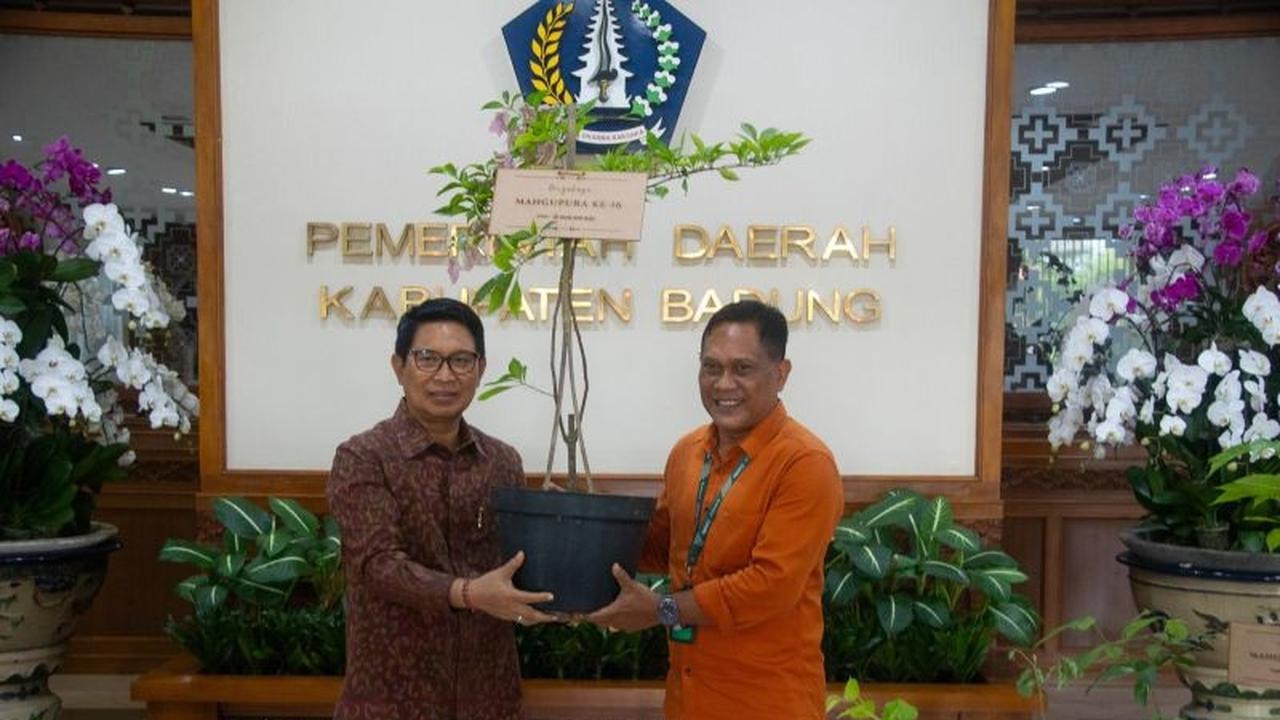 Pemkab Badung dan BPD Bali Perkuat Kolaborasi Lingkungan Badung Melalui Penanaman Bibit