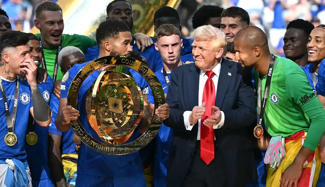 Gelar juara Piala Dunia Antarklub 2025 sekaligus menambah koleksi gelar Chelsea usai beberapa waktu lalu menjuarai ajang UEFA Conference League. (Paul ELLIS/AFP)