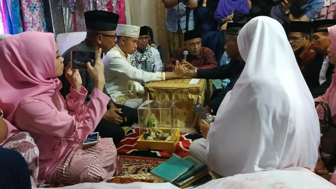 Kisah Sedih Pengantin yang Ijab Kabul di Samping Jenazah Ibunya