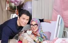 Gaya Mewah Syahrini Asuh Princess R, dari Gunakan Selimut Rp19 juta hingga Tas Rp700 juta