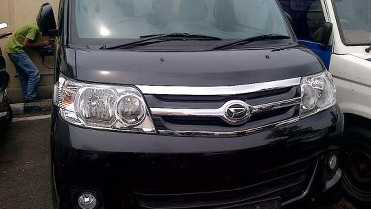Kondisi mobil Luxio pasca-kecelakaan dengan BMW Rasyid