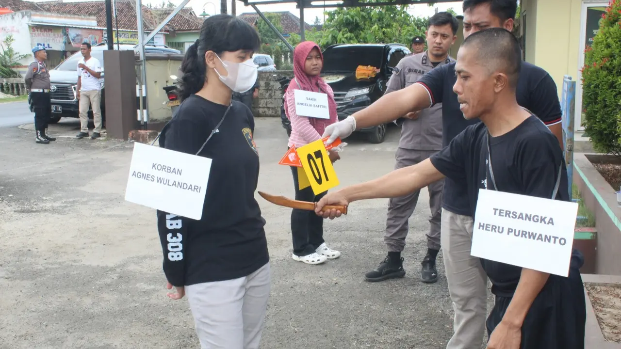 Rekonstruksi ulang kasus pembunuhan di Pringsewu Lampung