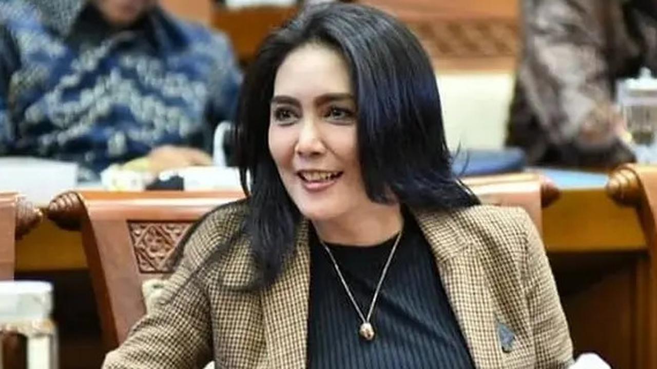 Rieke 'Oneng' Ngegas soal Pengangkatan CPNS yang Sudah Ujian Diundur 'Kelamaan Aya Naon