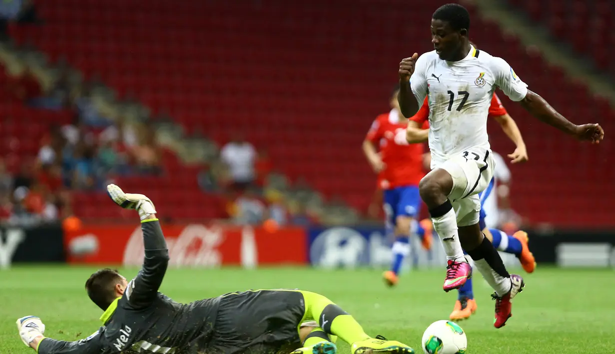 Ebenezer Assifuah. Striker Ghana berusia 29 tahun yang baru saja bergabung dengan Kedah Darul Aman FC di Liga Super Malaysia sejak 6 Januari 2023 ini tercatat menjadi pencetak gol terbanyak pada Piala Dunia U-20 edisi 2013 di Turki. Ia total mencetak 5 gol sepanjang turnamen. Gelar juara diraih Prancis setelah menang adu penalti 4-1 (0-0) atas Uruguay. (AFP/Behrouz Mehri)