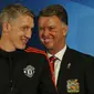 Louis van Gaal dan Bastian Schweinsteiger (AFP)