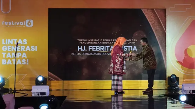 Anugerah Tokoh Inspiratif di Festival6