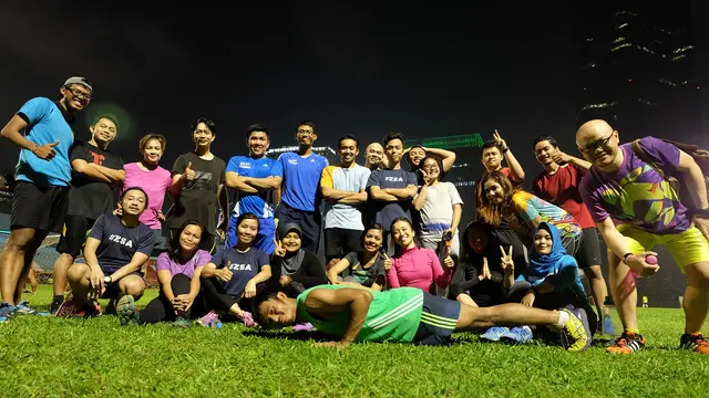 Komunitas Zona Siksaan Adrian 