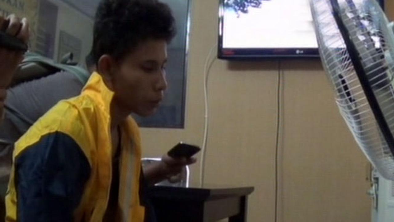 Perkosa Ibu dan Adik