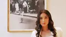 Mikha Tambayong hadirkan gaya lady boss dengan clean outfit saat berkunjung ke Bulgari Hotel Roma [@miktambayong]