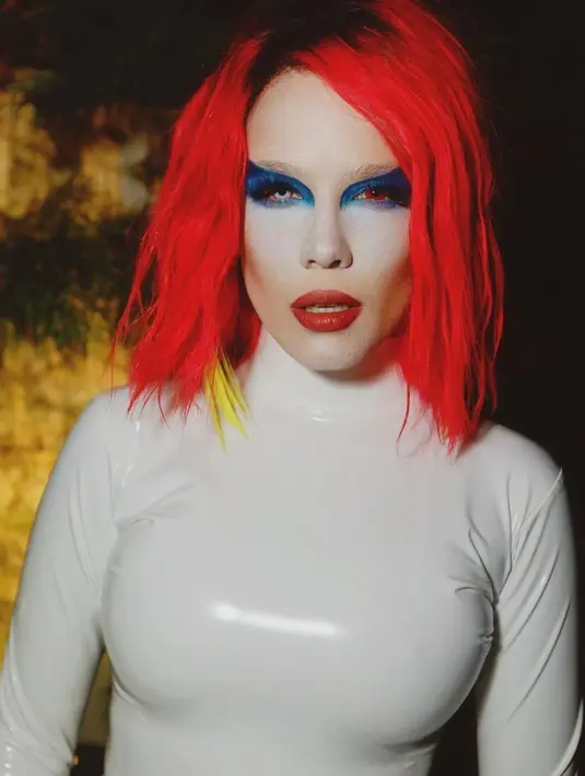 Halsey berbusana sebagai Marilyn Manson pada pesta bertemakan rockstar yang ia adakan di Los Angeles untuk meramaikan perayaan Halloween tahun 2019 ini. (Instagram/iamhalsey)