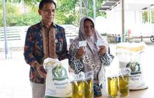 Bapanas Tugaskan Bulog Salurkan Bantuan Pangan Beras Minyak Goreng untuk 33,2 Juta KPM