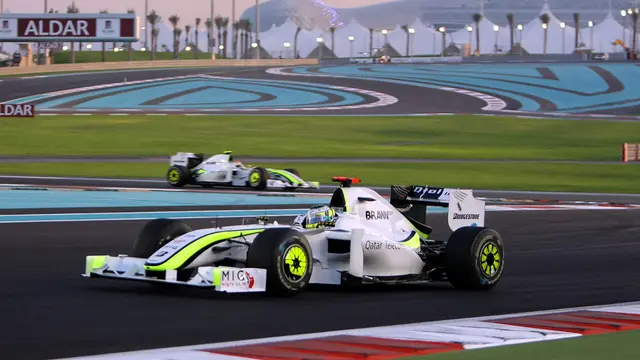 Jenson Button dan Rubens Barrichello di Formula 1 2009