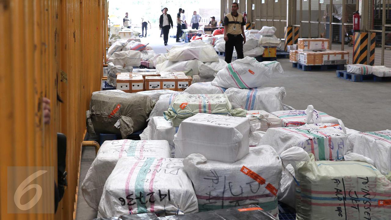 20151113-Pengiriman Kargo Barang di Bandara Soetta-Tangerang