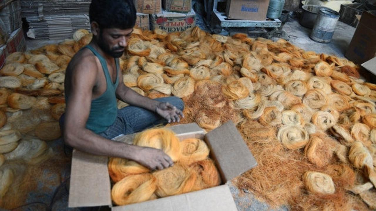 Intip pembuatan Sheerkhorma, menu khas Ramadan ala muslim India
