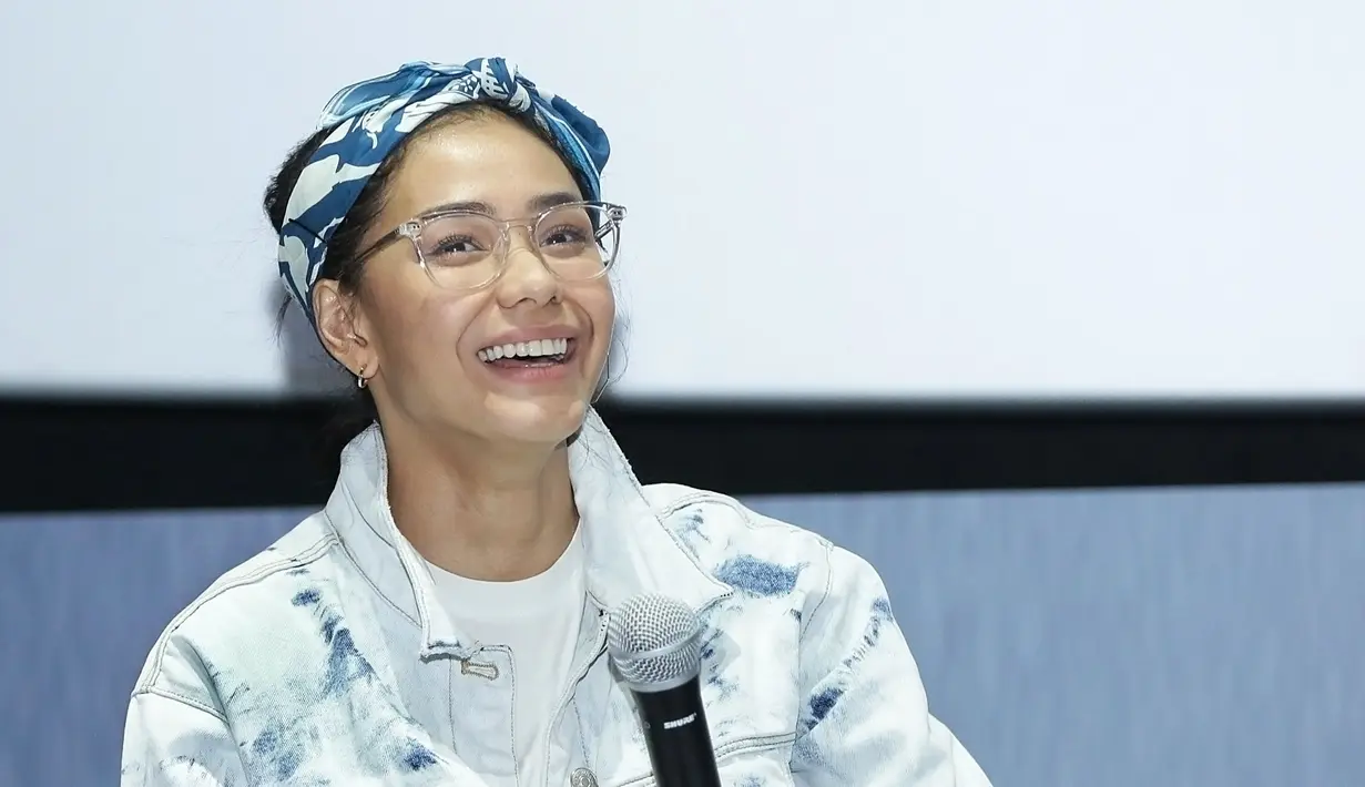 Adinia Wirasti (Bambang E Ros/Fimela.com)