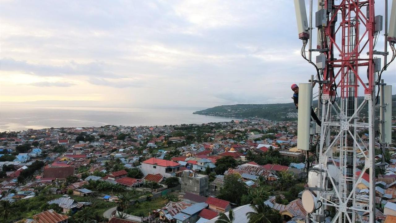 Untuk meningkatkan kualitas jaringan, XL Axiata juga terus melakukan fiberisasi jaringan.&nbsp;