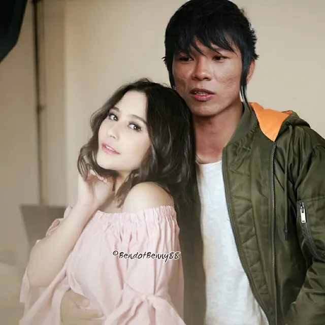 6 Editan Foto Seleb Bak Pacaran Ini Bikin Ketawa Geli