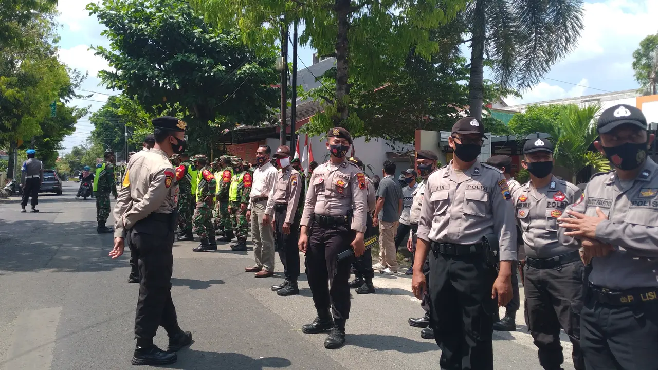 Pengamanan Pilkada Blora Tahun 2020 (Liputan6.com/Ahmad Adirin)