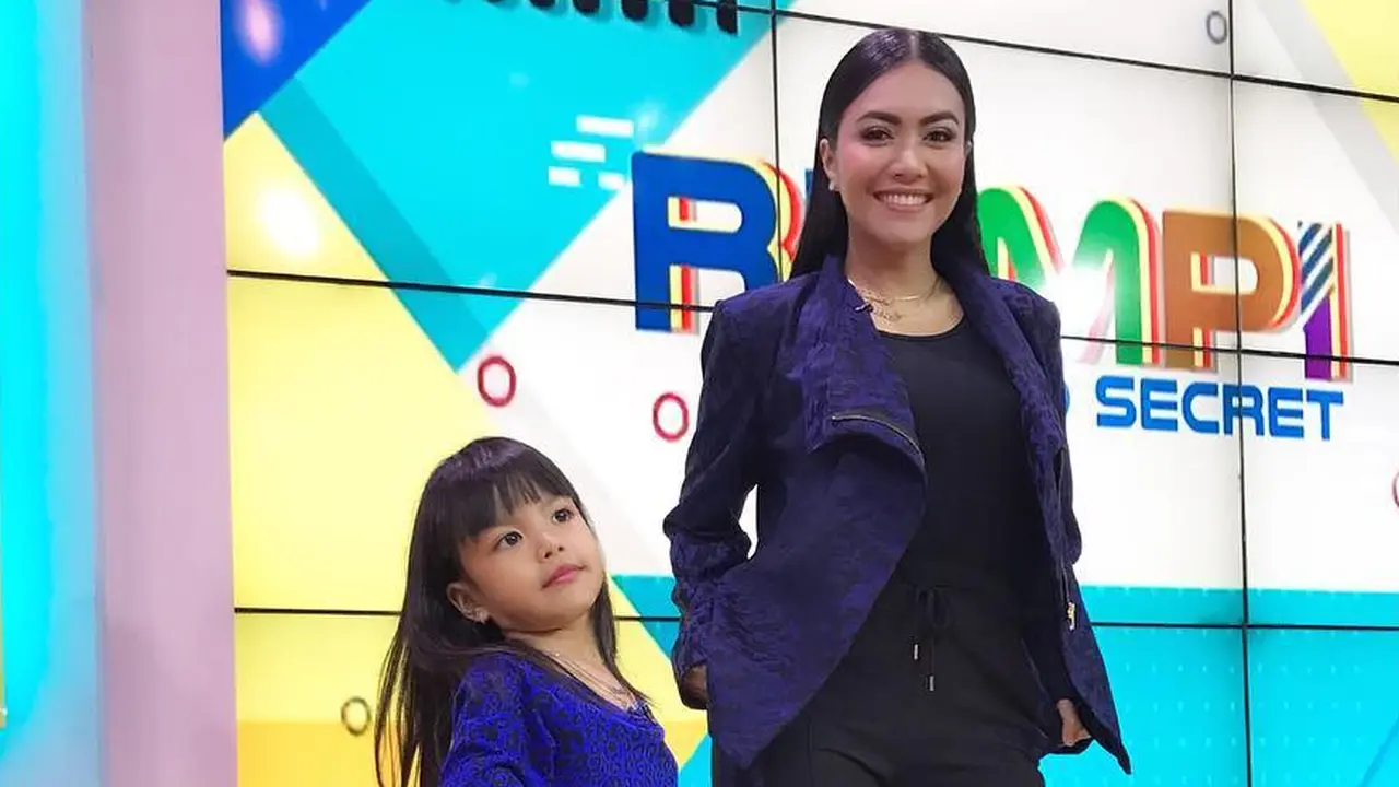 [Bintang] Denada dan Shakira Aurum