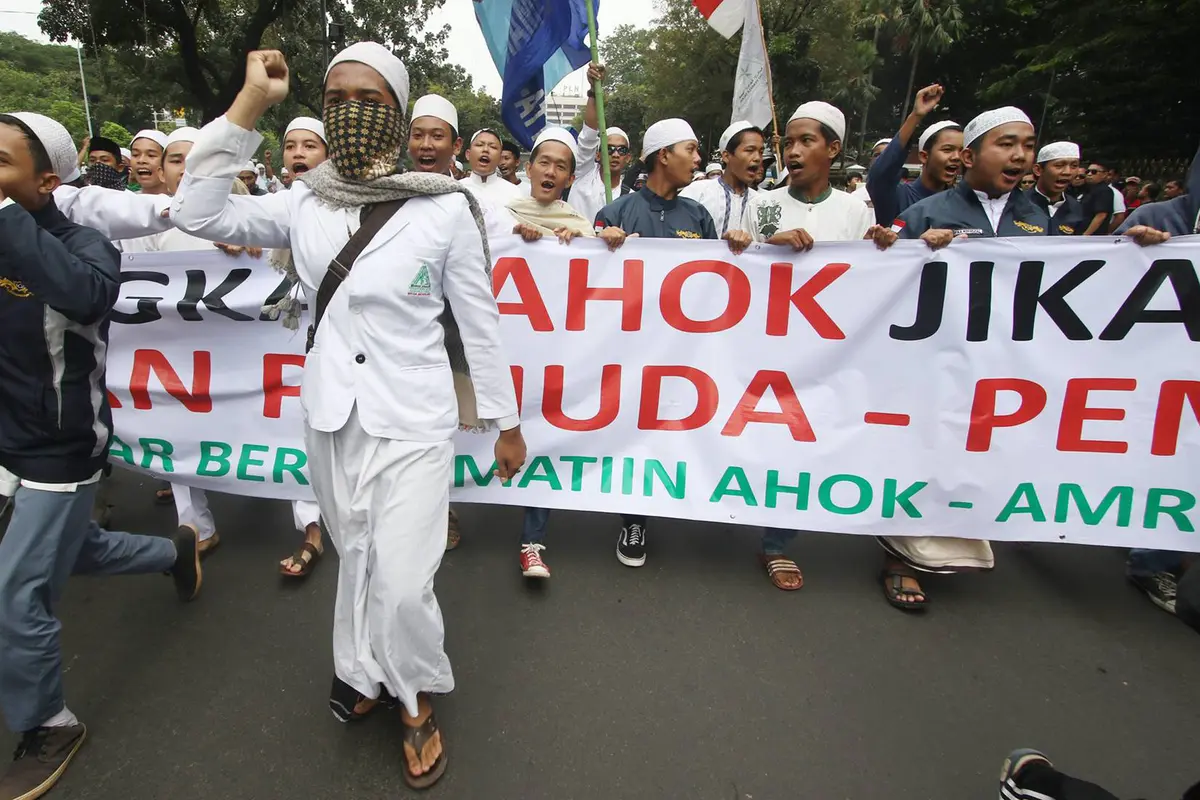 20161014-Ribuan Massa Demo Ahok di Depan Balai Kota-Jakarta