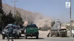 Taliban menembakkan beberapa roket ke dekat istana kepresidenan Afghanistan, ketika presiden Ashraf Ghani berpidato untuk menyambut hari raya Idul Adha.