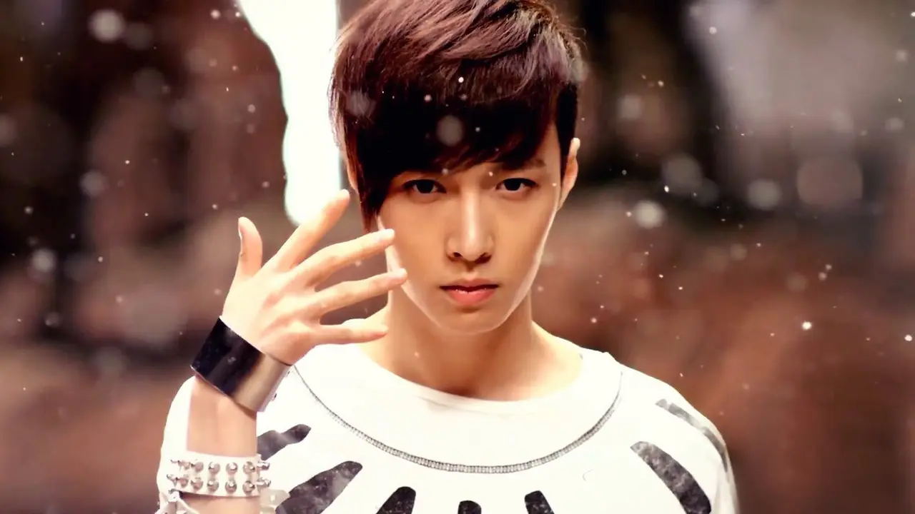 Lay EXO