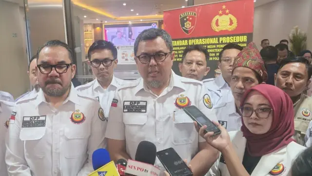 Abu Janda Dilaporkan ke Bareskrim Polri, Diduga Sebut Sumbar Bar-Bar