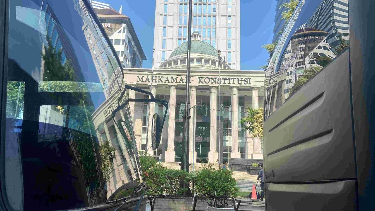 Jelang Putusan MK Jalan Medan Merdeka Barat Ditutup, Berikut Rute Pengalihan Arusnya
