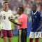 Wasit Batalkan Tendangan Bebas Jadi Polemik Spanyol vs Prancis