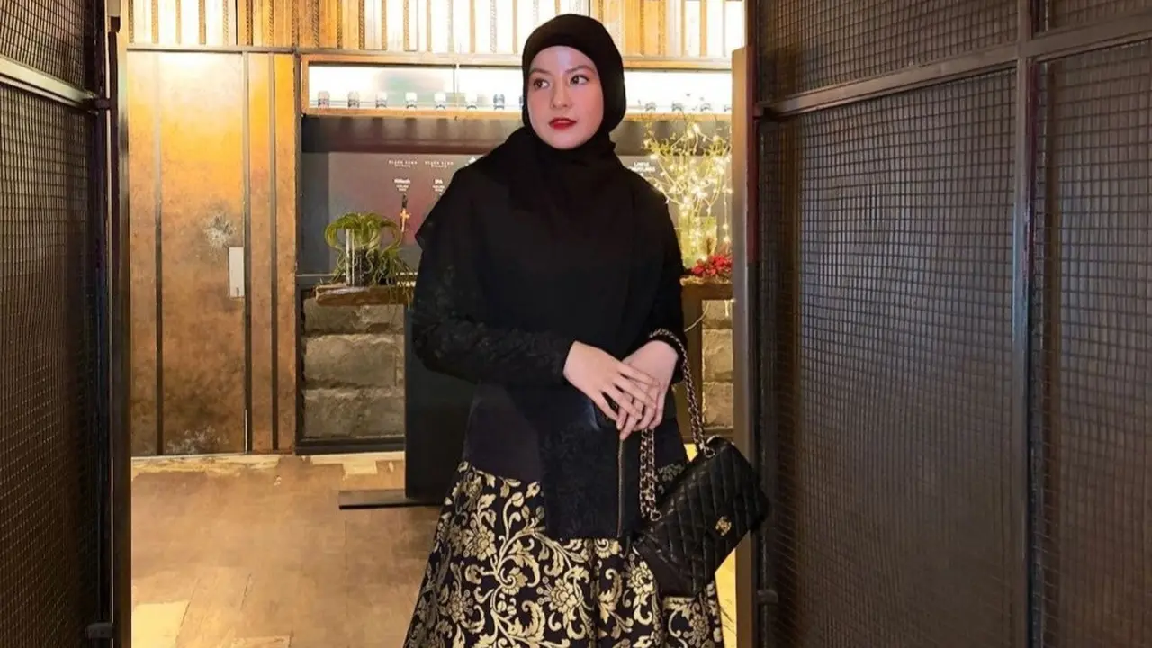 Potret Natasha Rizky Hadiri Acara Ultah Brand Kecantikan
