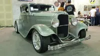 Replika Ford Hot Rod lansiran 1932 karya Geahead Monkey Garage dipajang di IMX 2018. (Herdi Muhardi)